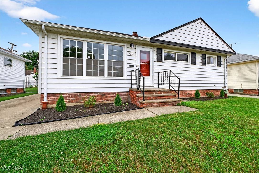 Wickliffe, OH 44092,738 Sterling RD