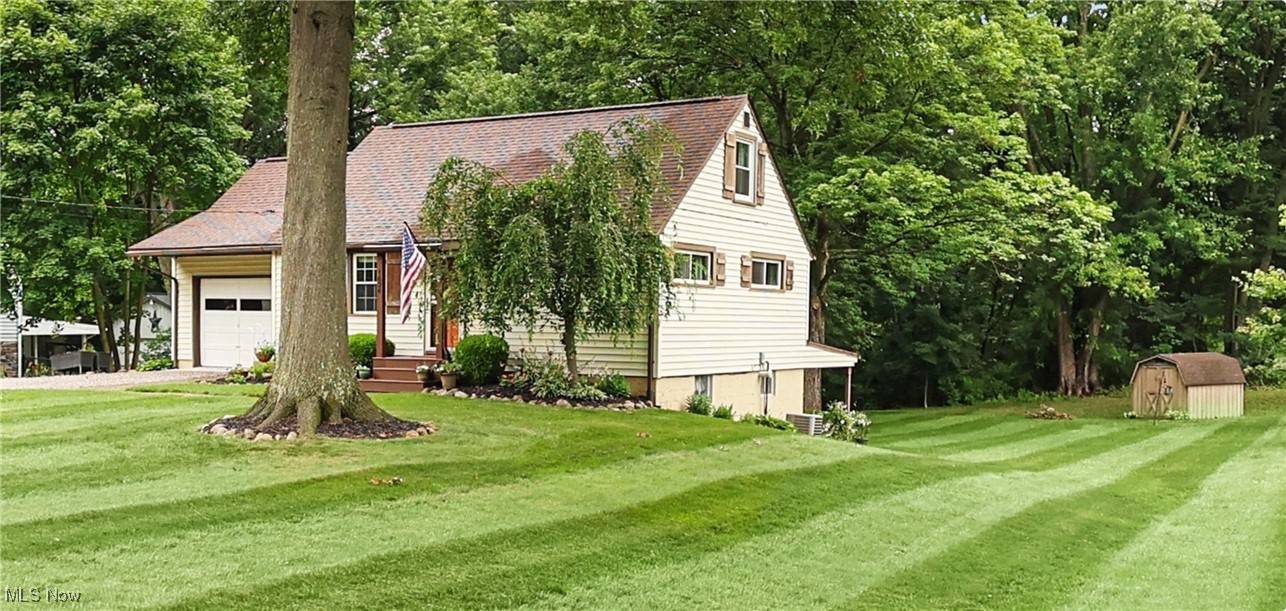 1636 Hickory LN, Wooster, OH 44691