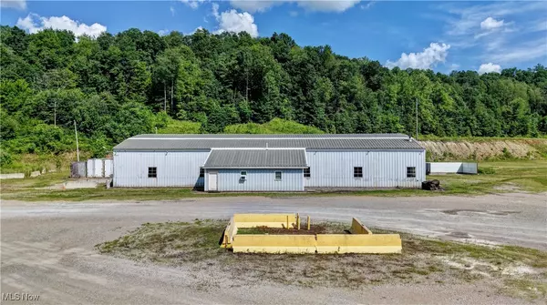 6515 State Route 36, Uhrichsville, OH 44682