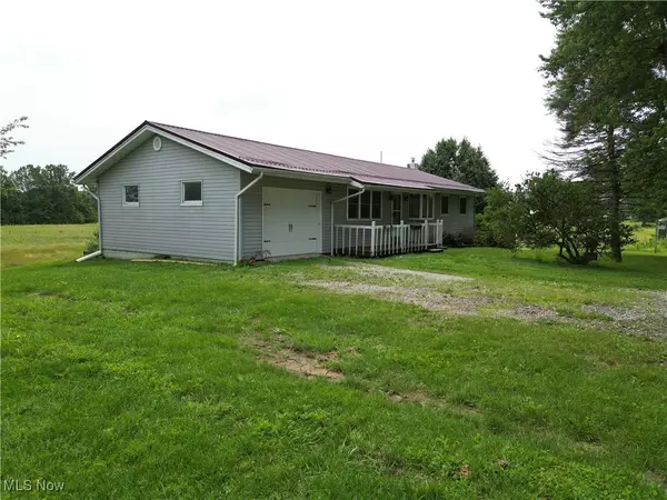 61272 SALEM RD, Salesville, OH 43778