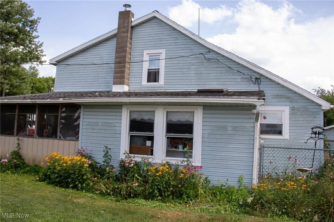 Beach City, OH 44608,424 7th AVE NW