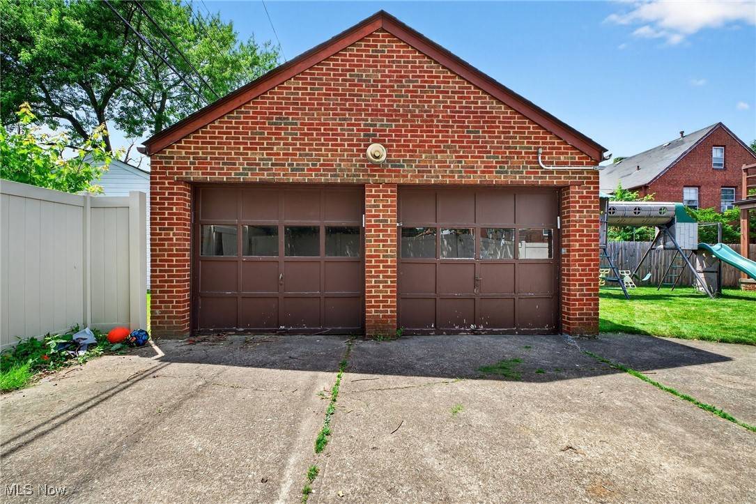 Cleveland Heights, OH 44118,3738 Bendemeer RD