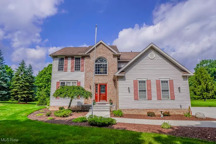 8492 Evergreen DR, Northfield, OH 44067