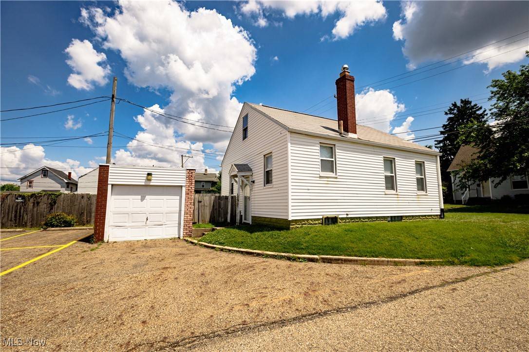 Canton, OH 44709,2223 Geltz CT NW