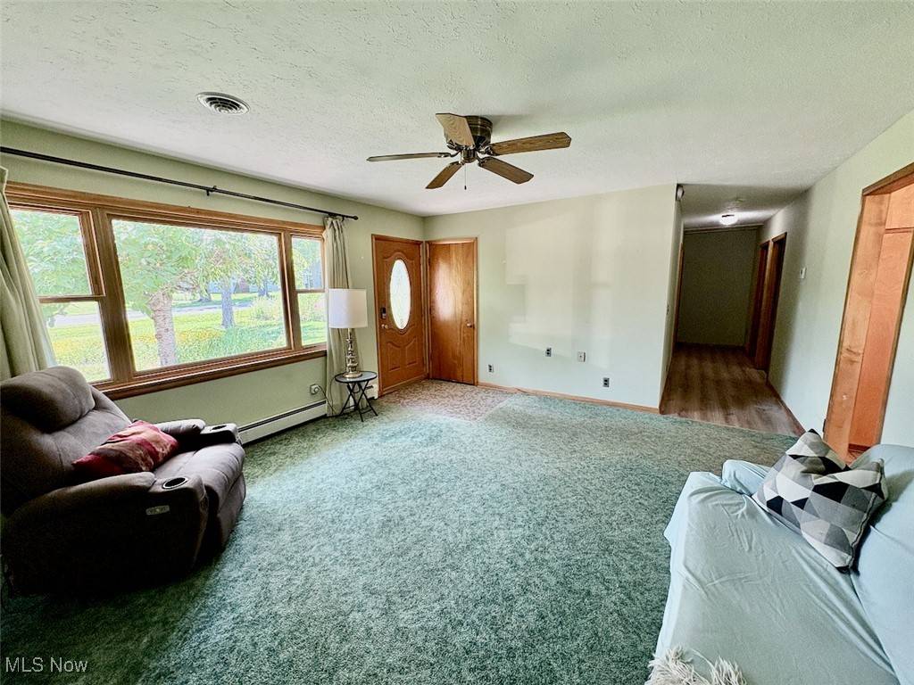 Ashtabula, OH 44004,3715 Liberty ST