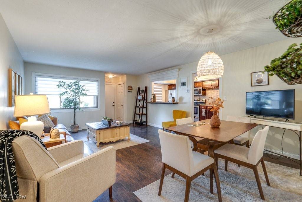 North Royalton, OH 44133,11445 Harbour Light DR
