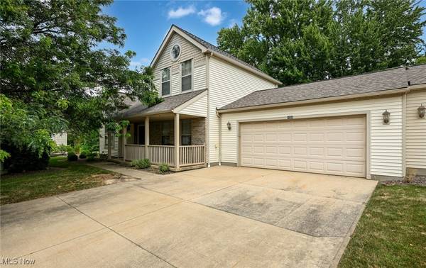 4059 Falconswalk CT #6,  Stow,  OH 44224
