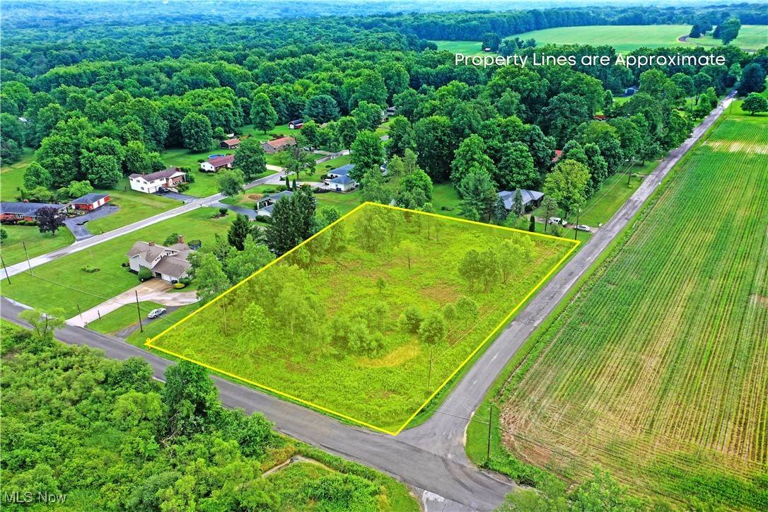 Brookfield, OH 44403,Jacqueline DR NE