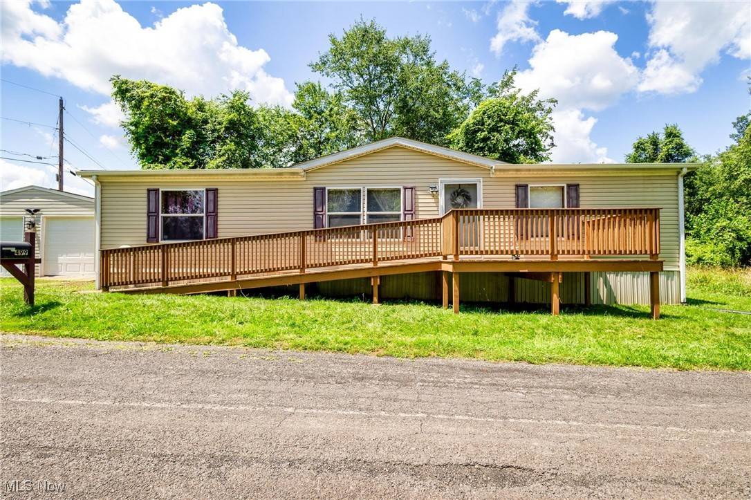 499 FINANCE RD, Weirton, WV 26062