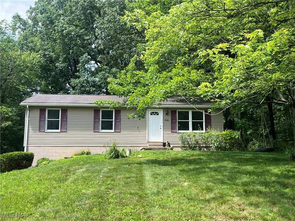 9420 Cedar CT W,  Nashport,  OH 43830