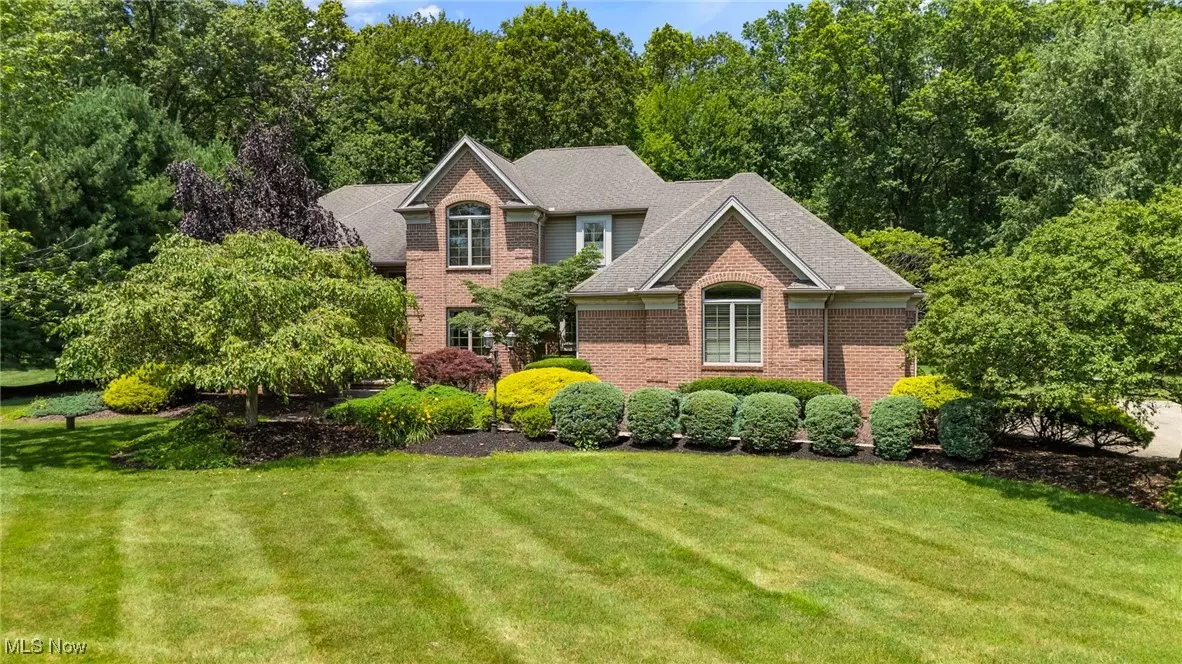 Canfield, OH 44406,7850 Meadowood DR