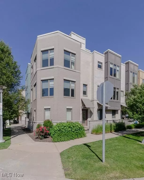 Cleveland, OH 44114,1419 E 14th ST