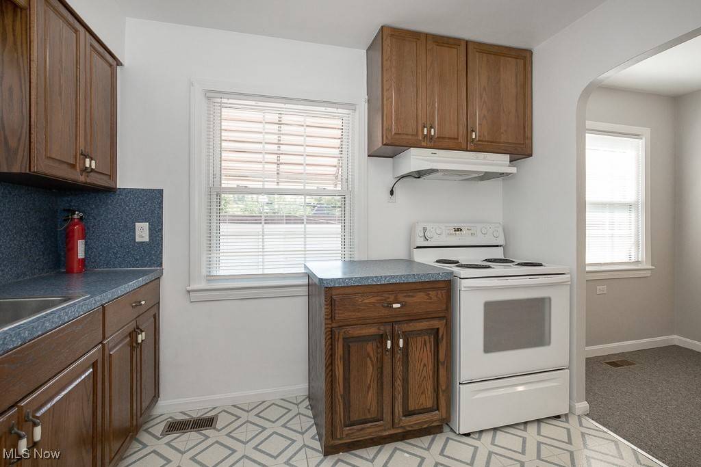 Cleveland, OH 44144,4435 W 58th ST