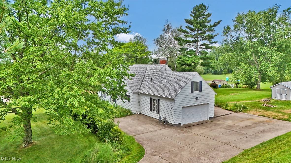 4910 Royalton RD, North Royalton, OH 44133