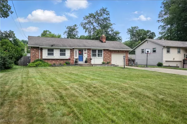 Youngstown, OH 44511,1860 Lancaster DR