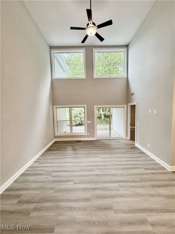Avon Lake, OH 44012,32054 Tuscan LN #L-2