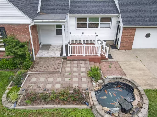 Hudson, OH 44236,5532 Hudson DR