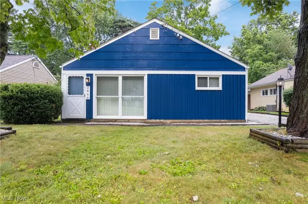 Cuyahoga Falls, OH 44221,2869 Archwood PL