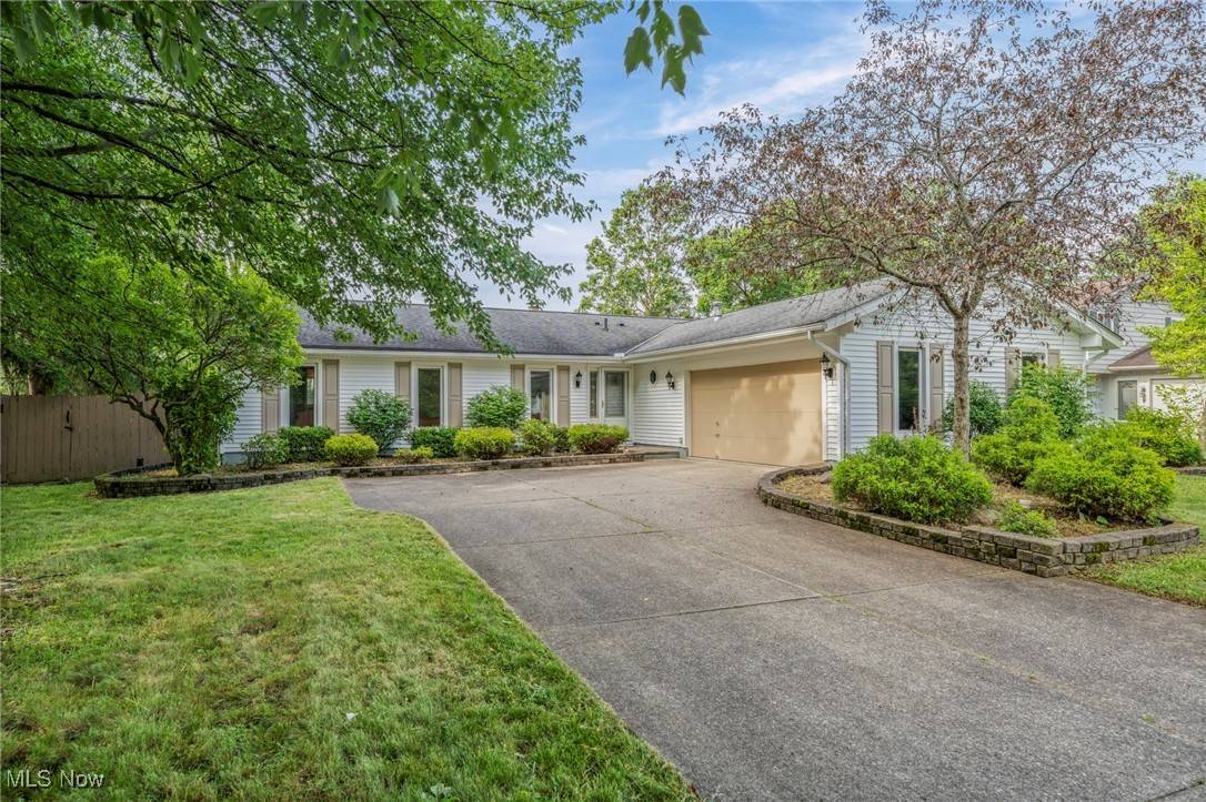 3484 Sturbridge LN, Brunswick, OH 44212