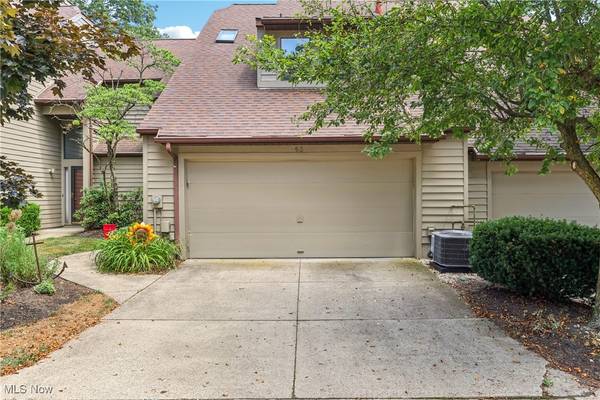 63 Starboard CIR, Akron, OH 44319