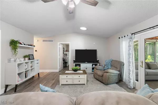 Wooster, OH 44691,2715 Eastwood DR