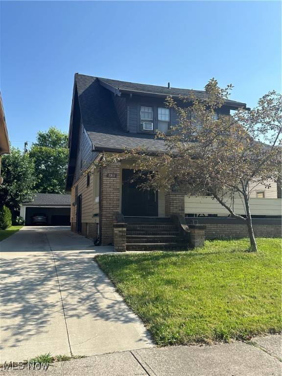 7911 Snow RD, Parma, OH 44129