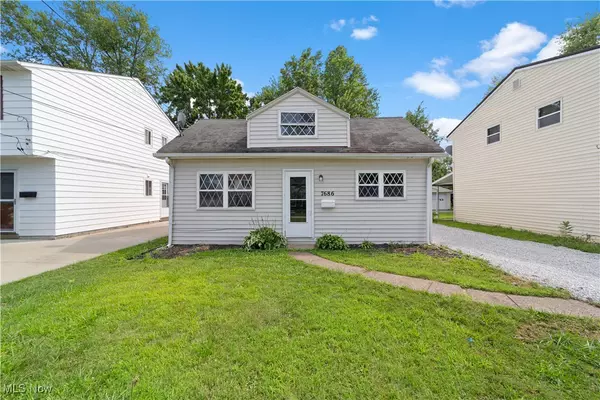 7686 Pinehurst DR, Mentor On The Lake, OH 44060