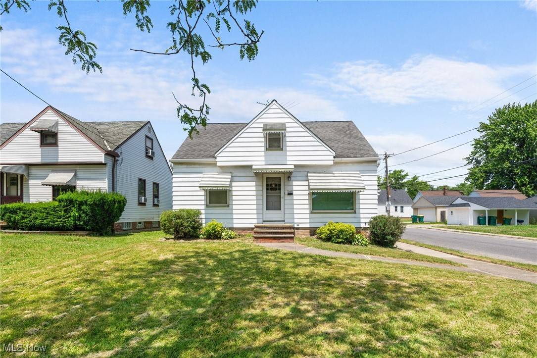 15617 Rockside RD, Maple Heights, OH 44137