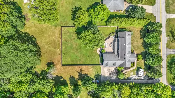 Willoughby Hills, OH 44092,28835 Eddy RD