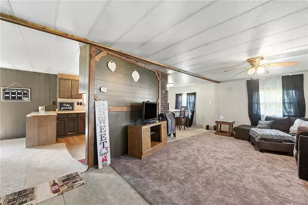 Elyria, OH 44035,100 Raleigh DR