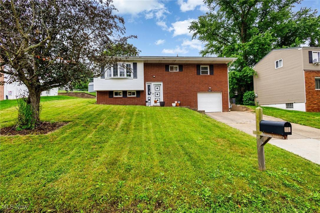 147 Susan DR, Wintersville, OH 43953