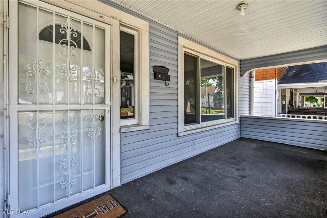 Akron, OH 44320,906 Delia Ave