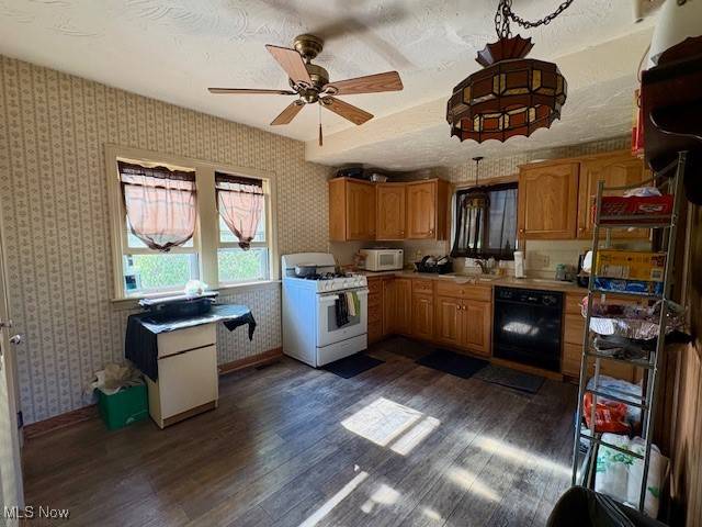 Maple Heights, OH 44137,19510 Gardenview DR