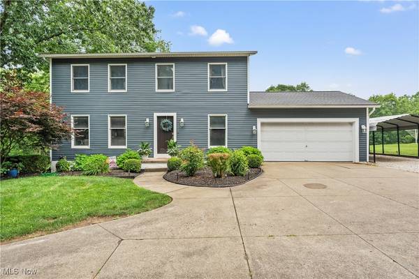 89 Mount Pleasant RD, Clinton, OH 44216