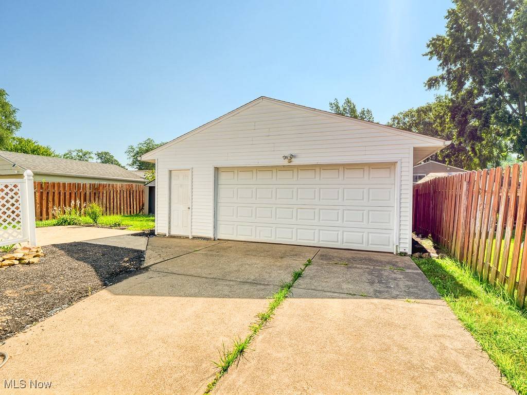 North Ridgeville, OH 44039,5965 Rosebelle AVE