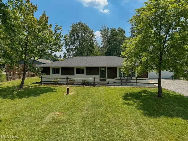 Streetsboro, OH 44241,1490 Evergreen DR