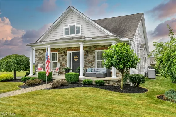 269 Radcliffe PASS, Columbiana, OH 44408