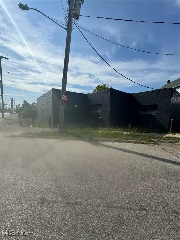 Cleveland, OH 44110,16219 Saint Clair AVE