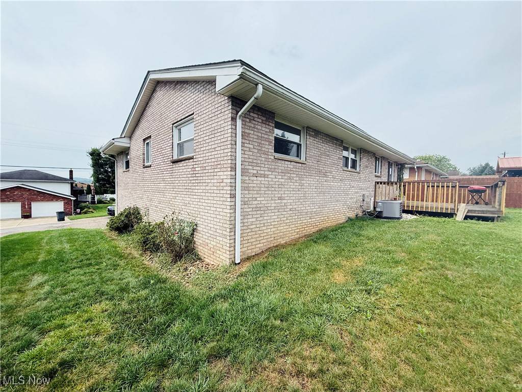 Mingo Junction, OH 43938,215 Benita DR