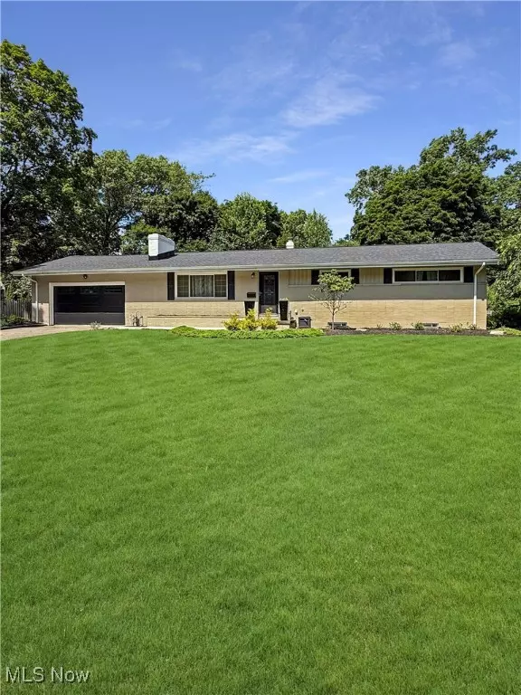 Silver Lake, OH 44224,3124 Harriett RD