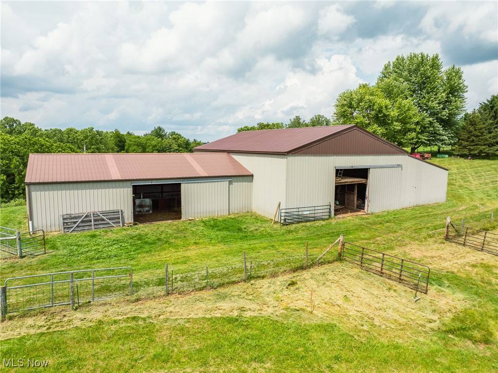 Bowerston, OH 44695,8200 Autumn Rd SW