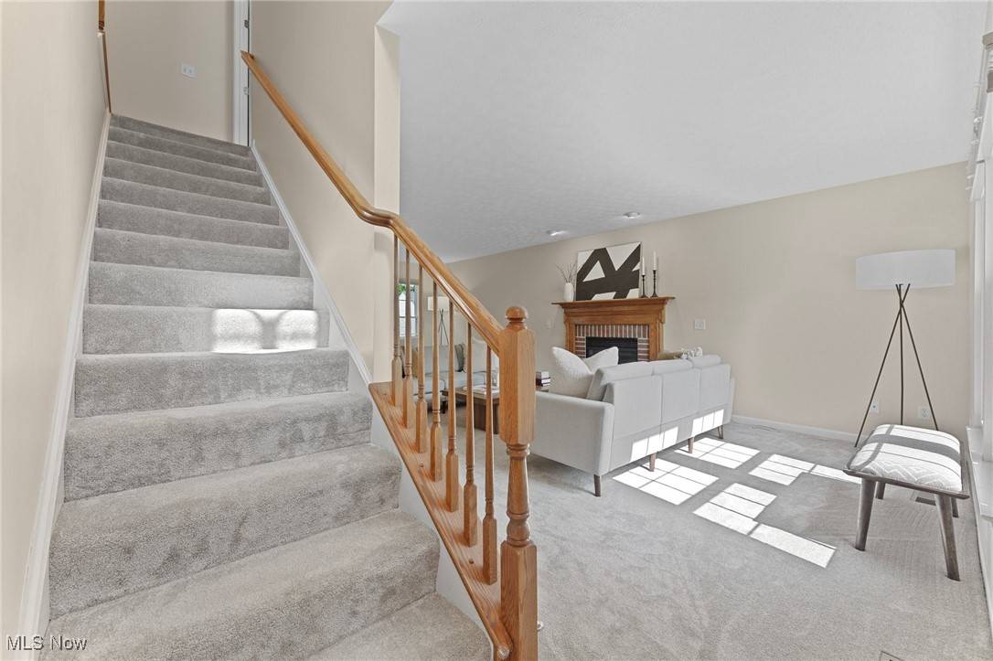 Copley, OH 44321,184 Creekledge LN