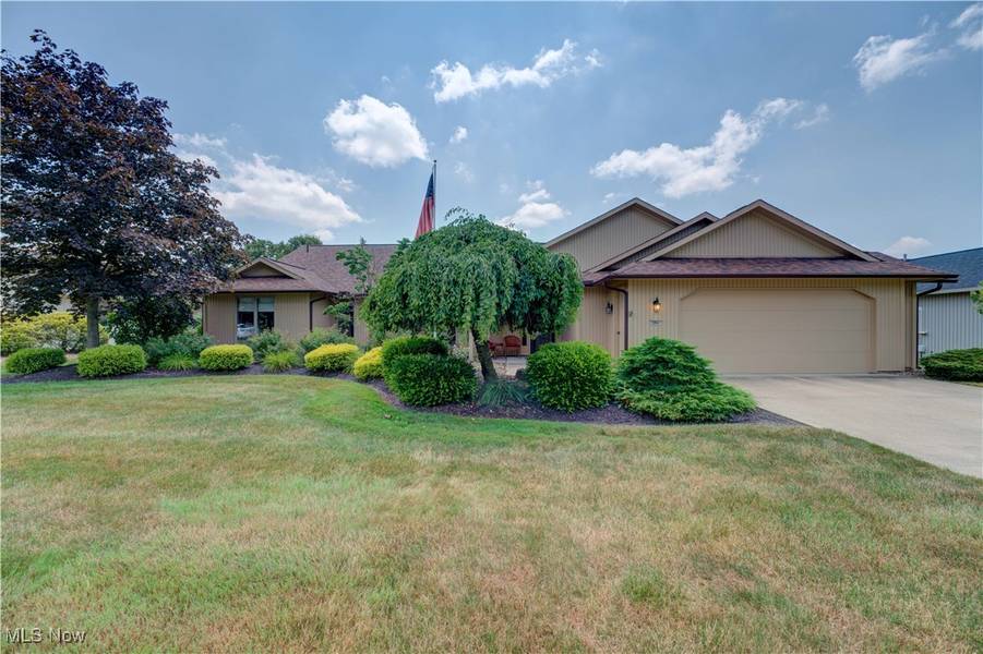 8904 Riverwood DR, North Ridgeville, OH 44039