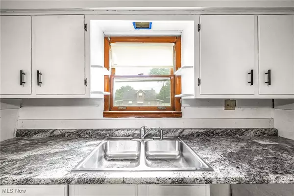 Youngstown, OH 44509,2453 Eddie ST