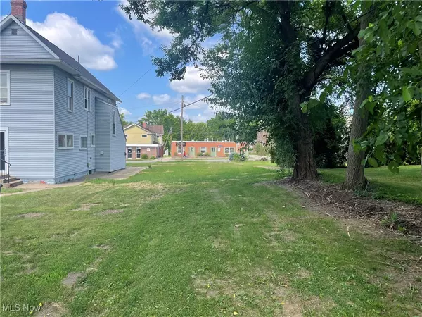 Wooster, OH 44691,423 N Market ST