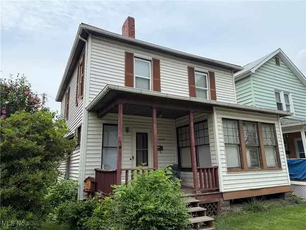 214 2nd ST SE, New Philadelphia, OH 44663