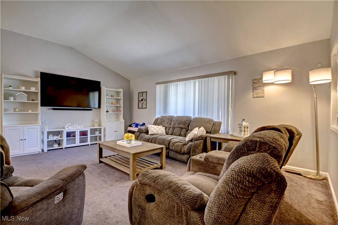 North Olmsted, OH 44070,26861 Sudbury DR