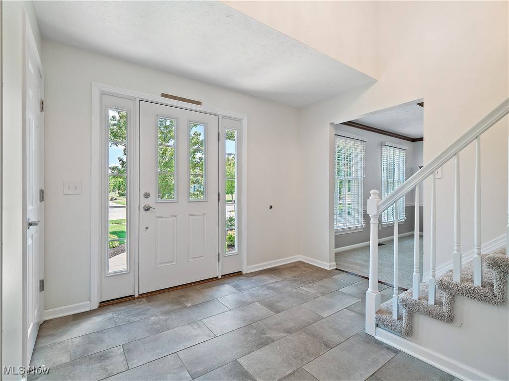 North Royalton, OH 44133,12820 N Star DR