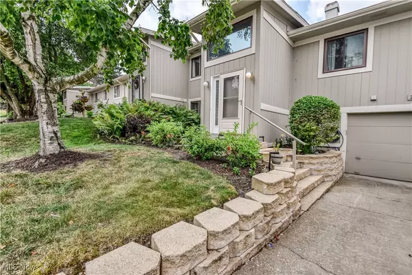 7208 S Galahad PL, Painesville, OH 44077