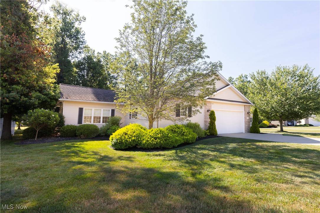 Vermilion, OH 44089,829 Dogwood LN